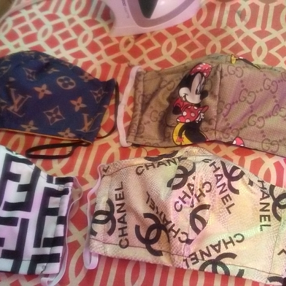 Small medium and large 3 layer face mask - Picture 4 of 16